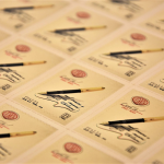 Cento anni di penne in un francobollo